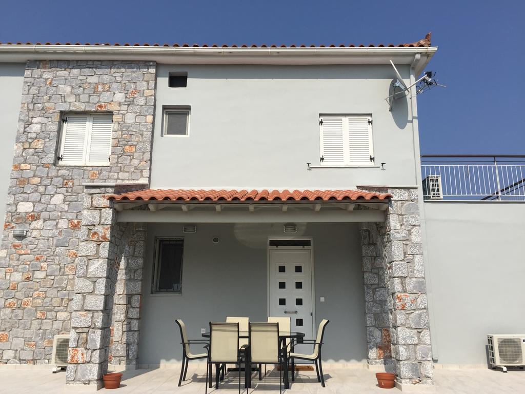 Villa Elaianthos 1 Githio Exterior foto